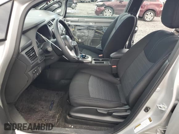 ✅ 2024 Nissan LEAF S • VIN: 1N4AZ1BV7RC556039 • Lot: 49458035. Wystawiony na Copart z przebiegiem 3 734 mil. Bezpłatny archiwum sprzedaży aukcyjnych z USA i szczegółowy raport historii pojazdu na DreamBid. Zdjęcie 7.