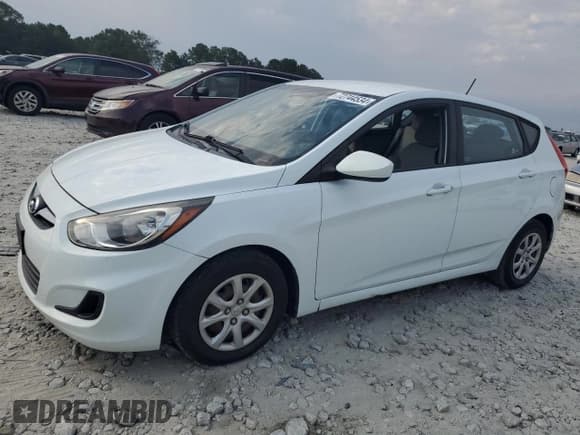 ✅ 2012 Hyundai Accent GS • VIN: KMHCT5AE0CU014128 • Лот: 72744534. Опубликован ранее на Copart с пробегом 129 028 миль. Бесплатный доступ к архиву аукционных продаж из США и подробный отчёт об истории автомобиля на DreamBid. Изображение 1.