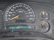 ✅ 2005 Chevrolet Silverado 2500HD LS • VIN: 1GCHK23U15F855835 • Lot: 42692755. Wystawiony na IAAI z przebiegiem 328 871 mil. Bezpłatny archiwum sprzedaży aukcyjnych z USA i szczegółowy raport historii pojazdu na DreamBid. Zdjęcie 7.