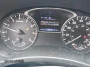 ✅ 2018 Nissan Pathfinder SV • VIN: 5N1DR2MM4JC621530 • Lot: 42199669. Wystawiony na IAAI z przebiegiem 63 289 mil. Bezpłatny archiwum sprzedaży aukcyjnych z USA i szczegółowy raport historii pojazdu na DreamBid. Zdjęcie 7.