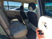 ✅ 2005 Toyota Highlander • VIN: JTEEP21A250068517 • Lot: 43063334. Wystawiony na IAAI z przebiegiem 255 887 mil. Bezpłatny archiwum sprzedaży aukcyjnych z USA i szczegółowy raport historii pojazdu na DreamBid. Zdjęcie 8.