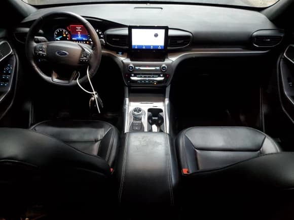 ✅ 2020 Ford Explorer XLT • VIN: 1FMSK8DH7LGA26409 • Lot: 61583685. Listed on Copart with 37,575 mi. Free auction sales archive from the USA and detailed vehicle history report at DreamBid. Image 8.