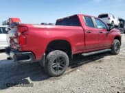 ✅ 2020 Chevrolet Silverado 1500 Custom Trail Boss • VIN: 1GCRYCEF2LZ263461 • Lot: 48933505. Wystawiony na Copart z przebiegiem 54 059 mil. Bezpłatny archiwum sprzedaży aukcyjnych z USA i szczegółowy raport historii pojazdu na DreamBid. Zdjęcie 3.