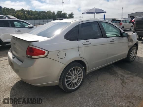 ✅ 2009 Ford Focus SES • VIN: 1FAHP36N69W181480 • Лот: 85536045. Опубликован ранее на Copart с пробегом 253 238 миль. Бесплатный доступ к архиву аукционных продаж из США и подробный отчёт об истории автомобиля на DreamBid. Изображение 3.