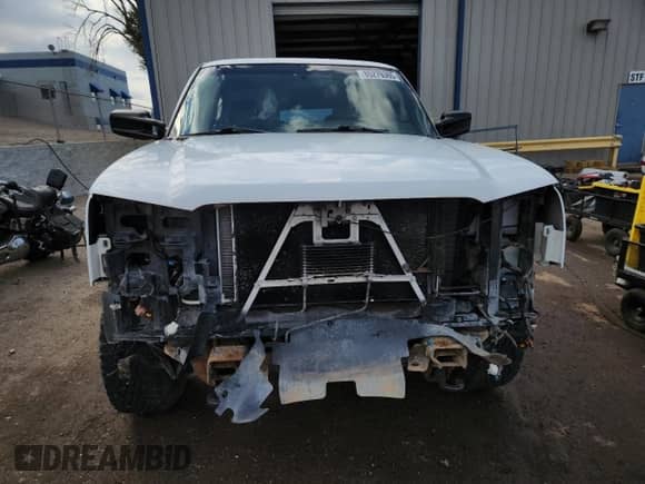2004 Chevrolet Silverado 2500HD LS с VIN 1GCHK29U24E395189, выставлен на аукционе Copart как лот 85279365 с пробегом 220 485 миль миль и Списание • Salvage title. История ставок и продаж доступна на DreamBid. Изображение 5.