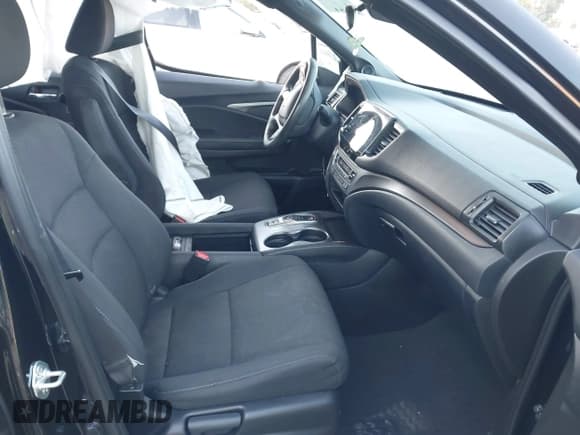 ✅ 2021 Honda Passport Sport • VIN: 5FNYF7H28MB011609 • Lot: 43266734. Listed on IAAI with 69,477 mi. Free auction sales archive from the USA and detailed vehicle history report at DreamBid. Image 5.