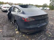 ✅ 2020 Tesla Model 3 Long Range • VIN: 5YJ3E1EB5LF791470 • Lot: 43437339. Wystawiony na IAAI z przebiegiem 76 808 mil. Bezpłatny archiwum sprzedaży aukcyjnych z USA i szczegółowy raport historii pojazdu na DreamBid. Zdjęcie 3.