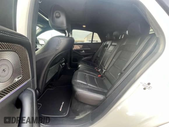 ✅ 2022 Mercedes-Benz GLE 53 AMG • VIN: 4JGFD6BB9NA704615 • Лот: 92658625. Опубликован ранее на Copart с пробегом 65 344 миль. Бесплатный доступ к архиву аукционных продаж из США и подробный отчёт об истории автомобиля на DreamBid. Изображение 5.