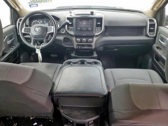 ✅ 2019 Ram 3500 • VIN: 3C63R2HL6KG660661 • Лот: 70266605. Опубликован ранее на Copart с пробегом 167 862 миль. Бесплатный доступ к архиву аукционных продаж из США и подробный отчёт об истории автомобиля на DreamBid. Изображение 8.