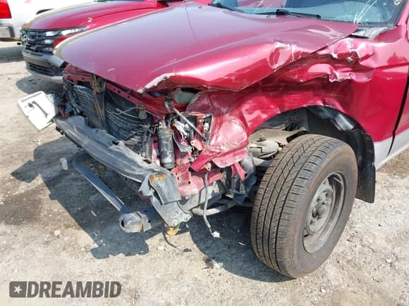 ✅ 1998 Toyota Tacoma • VIN: 4TAVL52N8WZ017230 • Lot: 42392703. Listed on IAAI with Not provided. Free auction sales archive from the USA and detailed vehicle history report at DreamBid. Image 6.