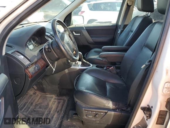 ✅ 2008 Land Rover LR2 SE • VIN: SALFP24N08H040317 • Lot: 71812304. Wystawiony na Copart z przebiegiem Nie podano. Bezpłatny archiwum sprzedaży aukcyjnych z USA i szczegółowy raport historii pojazdu na DreamBid. Zdjęcie 7.