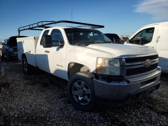 ✅ 2011 Chevrolet Silverado 2500HD • VIN: 1GB2KVCG6BZ267106 • Лот: 86861944. Опубликован ранее на Copart с пробегом Не указан. Бесплатный доступ к архиву аукционных продаж из США и подробный отчёт об истории автомобиля на DreamBid. Изображение 4.