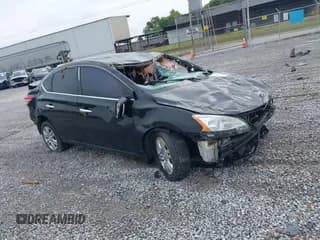 ✅ 2015 Nissan Sentra S • VIN: 3N1AB7AP5FY256140 • Lot: 42285027. Wystawiony na IAAI z przebiegiem Nie podano. Bezpłatny archiwum sprzedaży aukcyjnych z USA i szczegółowy raport historii pojazdu na DreamBid. Zdjęcie 1.