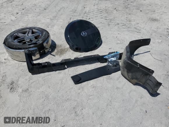 ✅ 2016 Mercedes-Benz G 550 • VIN: WDCYC3KF7GX243944 • Лот: 67653895. Опубликован ранее на Copart с пробегом 59 830 миль. Бесплатный доступ к архиву аукционных продаж из США и подробный отчёт об истории автомобиля на DreamBid. Изображение 13.