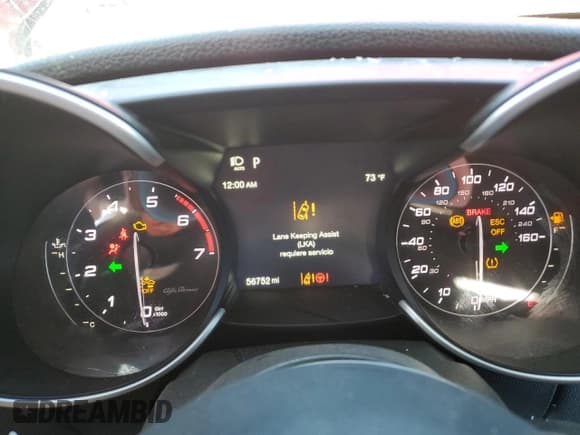 ✅ 2023 Alfa Romeo Giulia Ti • VIN: ZARFAMBN5P7671226 • Лот: 86673235. Опубликован ранее на Copart с пробегом 56 752 миль. Бесплатный доступ к архиву аукционных продаж из США и подробный отчёт об истории автомобиля на DreamBid. Изображение 9.