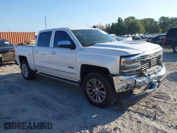 ✅ 2018 Chevrolet Silverado 1500 LTZ • VIN: 3GCUKSEJ5JG145427 • Lot: 43350615. Wystawiony na IAAI z przebiegiem 233 623 mil. Bezpłatny archiwum sprzedaży aukcyjnych z USA i szczegółowy raport historii pojazdu na DreamBid. Zdjęcie 1.