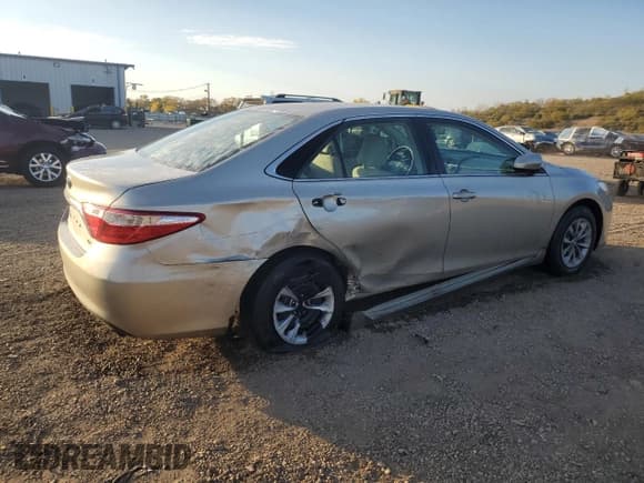 ✅ 2017 Toyota Camry SE • VIN: 4T1BF1FK5HU421668 • Lot: 91525575. Wystawiony na Copart z przebiegiem 71 614 mil. Bezpłatny archiwum sprzedaży aukcyjnych z USA i szczegółowy raport historii pojazdu na DreamBid. Zdjęcie 3.