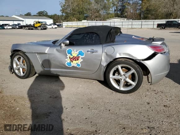 ✅ 2008 Saturn Sky • VIN: 1G8MB35B68Y123848 • Lot: 88894665. Wystawiony na Copart z przebiegiem 76 437 mil. Bezpłatny archiwum sprzedaży aukcyjnych z USA i szczegółowy raport historii pojazdu na DreamBid. Zdjęcie 2.