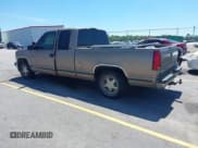 ✅ 1996 GMC Sierra 1500 • VIN: 2GTEC19M3T1502695 • Lot: 42199919. Wystawiony na IAAI z przebiegiem 285 889 mil. Bezpłatny archiwum sprzedaży aukcyjnych z USA i szczegółowy raport historii pojazdu na DreamBid. Zdjęcie 3.