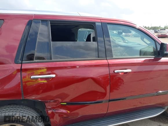 ✅ 2019 Cadillac Escalade Luxury • VIN: 1GYS3BKJ7KR342801 • Lot: 42147145. Listed on IAAI with 87,250 mi. Free auction sales archive from the USA and detailed vehicle history report at DreamBid. Image 13.