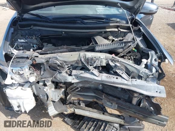 ✅ 2015 Mitsubishi Outlander SE • VIN: JA4AD3A30FZ009041 • Lot: 42642284. Listed on IAAI with 104,160 mi. Free auction sales archive from the USA and detailed vehicle history report at DreamBid. Image 10.