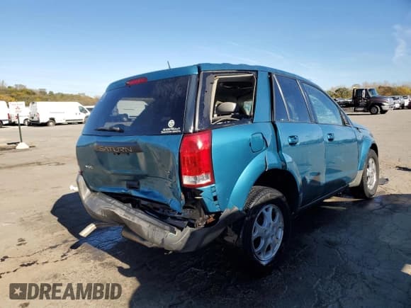 ✅ 2005 Saturn VUE • VIN: 5GZCZ53435S855980 • Lot: 77686024. Wystawiony na Copart z przebiegiem 234 941 mil. Bezpłatny archiwum sprzedaży aukcyjnych z USA i szczegółowy raport historii pojazdu na DreamBid. Zdjęcie 3.
