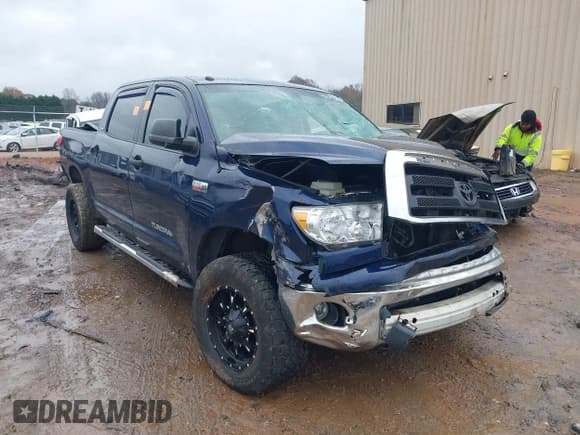 ✅ 2013 Toyota Tundra • VIN: 5TFDW5F14DX319668 • Lot: 41046423. Listed on IAAI with Not provided. Free auction sales archive from the USA and detailed vehicle history report at DreamBid. Image 1.