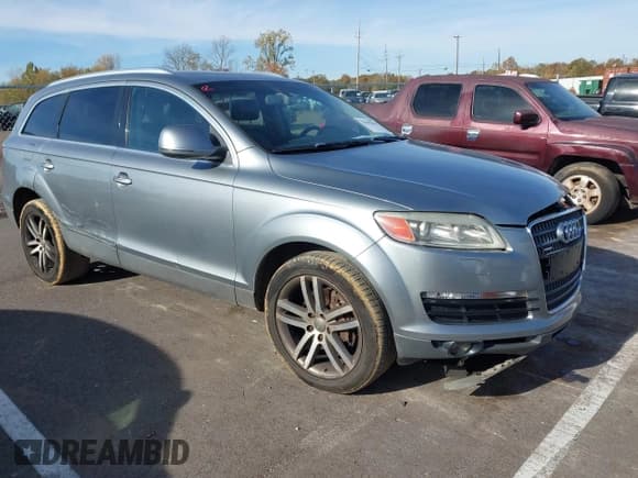 ✅ 2007 Audi Q7 Premium • VIN: WA1BY74L47D080401 • Lot: 43645046. Listed on IAAI with 214,395 mi. Free auction sales archive from the USA and detailed vehicle history report at DreamBid. Image 1.