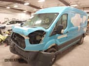 ✅ 2017 Ford Transit • VIN: 1FTYE2CM6HKA49363 • Lot: 41084813. Wystawiony na IAAI z przebiegiem Nie podano. Bezpłatny archiwum sprzedaży aukcyjnych z USA i szczegółowy raport historii pojazdu na DreamBid. Zdjęcie 2.
