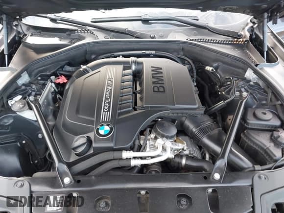 ✅ 2013 BMW 5 Series 535i xDrive • VIN: WBAFU7C56DDU73332 • Lot: 43729448. Listed on IAAI with 92,283 mi. Free auction sales archive from the USA and detailed vehicle history report at DreamBid. Image 10.