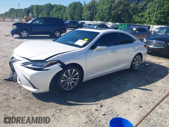 ✅ 2021 Lexus ES 350 • VIN: 58ADZ1B17MU086347 • Lot: 42335584. Wystawiony na IAAI z przebiegiem 60 362 mil. Bezpłatny archiwum sprzedaży aukcyjnych z USA i szczegółowy raport historii pojazdu na DreamBid. Zdjęcie 17.