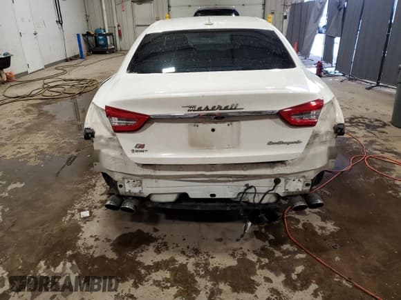 ✅ 2017 Maserati Quattroporte S Q4 • VIN: ZAM56RRA5H1232681 • Lot: 87413794. Wystawiony na Copart z przebiegiem 104 325 mil. Bezpłatny archiwum sprzedaży aukcyjnych z USA i szczegółowy raport historii pojazdu na DreamBid. Zdjęcie 6.