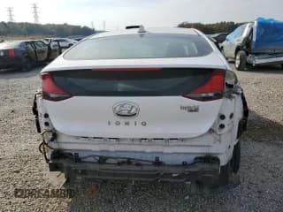 ✅ 2018 Hyundai Ioniq Blue • VIN: KMHC65LC7JU077968 • Lot: 77628534. Wystawiony na Copart z przebiegiem 61 031 mil. Bezpłatny archiwum sprzedaży aukcyjnych z USA i szczegółowy raport historii pojazdu na DreamBid. Zdjęcie 6.