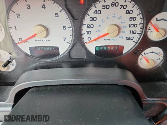 ✅ 2004 Dodge 1500 SLT • VIN: 1D7HU18NX4S573100 • Lot: 65593555. Listed on Copart with 129,583 mi. Free auction sales archive from the USA and detailed vehicle history report at DreamBid. Image 9.