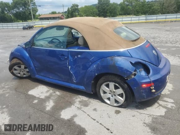✅ 2007 Volkswagen Beetle • VIN: 3VWRF31Y57M403097 • Lot: 62867205. Listed on Copart with 10,000 mi. Free auction sales archive from the USA and detailed vehicle history report at DreamBid. Image 2.