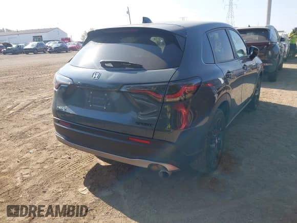 ✅ 2024 Honda HR-V Sport • VIN: 3CZRZ2H55RM730936 • Lot: 43205735. Wystawiony na IAAI z przebiegiem 60 620 mil. Bezpłatny archiwum sprzedaży aukcyjnych z USA i szczegółowy raport historii pojazdu na DreamBid. Zdjęcie 4.