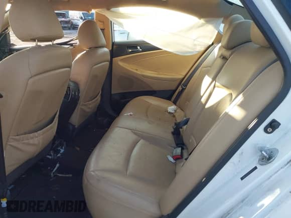 2012 Hyundai Sonata SE z VIN 5NPEC4AC7CH358359, wystawiony jako IAAI lot #43172299 z przebiegiem Nie podano mil oraz . Historia ofert i sprzedaży dostępna na DreamBid. Obrazek 8.