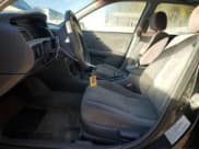 ✅ 2001 Toyota Camry CE • VIN: 4T1BG22KX1U789245 • Лот: 86646505. Опубликован ранее на Copart с пробегом 262 217 миль. Бесплатный доступ к архиву аукционных продаж из США и подробный отчёт об истории автомобиля на DreamBid. Изображение 7.