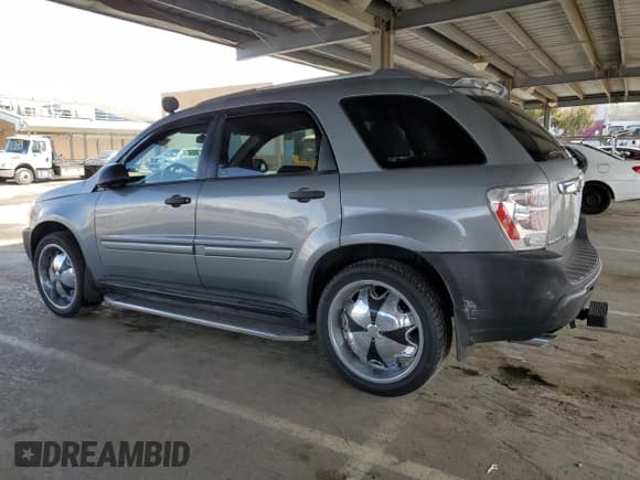 ✅ 2005 Chevrolet Equinox LS • VIN: 2CNDL23F356113083 • Лот: 51463015. Опубликован ранее на Copart с пробегом 195 899 миль. Бесплатный доступ к архиву аукционных продаж из США и подробный отчёт об истории автомобиля на DreamBid. Изображение 2.