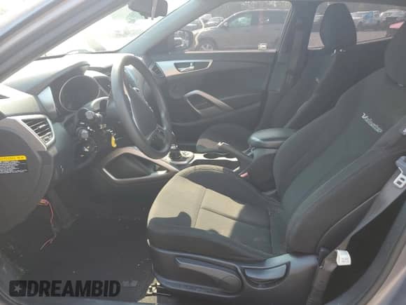 ✅ 2013 Hyundai Veloster w/Gray Int • VIN: KMHTC6AD3DU093986 • Лот: 70438194. Размещён на Copart с пробегом 115 746 миль миль. Получите бесплатный доступ к архиву аукционных продаж из США и посмотрите подробный отчёт об истории автомобиля на DreamBid. Изображение 7.