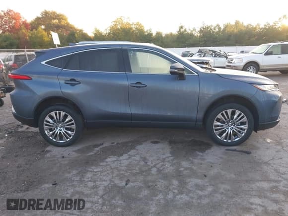 ✅ 2024 Toyota Venza LE • VIN: JTEAAAAH6RJ171723 • Лот: 43570651. Опубликован ранее на IAAI с пробегом 18 650 миль. Бесплатный доступ к архиву аукционных продаж из США и подробный отчёт об истории автомобиля на DreamBid. Изображение 14.