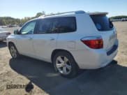 ✅ 2010 Toyota Highlander Limited • VIN: 5TDDK3EH3AS023928 • Lot: 85688415. Listed on Copart with 220,386 mi. Free auction sales archive from the USA and detailed vehicle history report at DreamBid. Image 2.