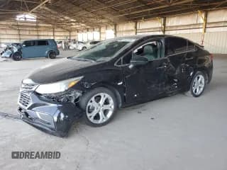 ✅ 2017 Chevrolet Cruze Premier • VIN: 1G1BF5SM4H7195133 • Лот: 69882685. Опубликован ранее на Copart с пробегом 152 307 миль. Бесплатный доступ к архиву аукционных продаж из США и подробный отчёт об истории автомобиля на DreamBid. Изображение 1.