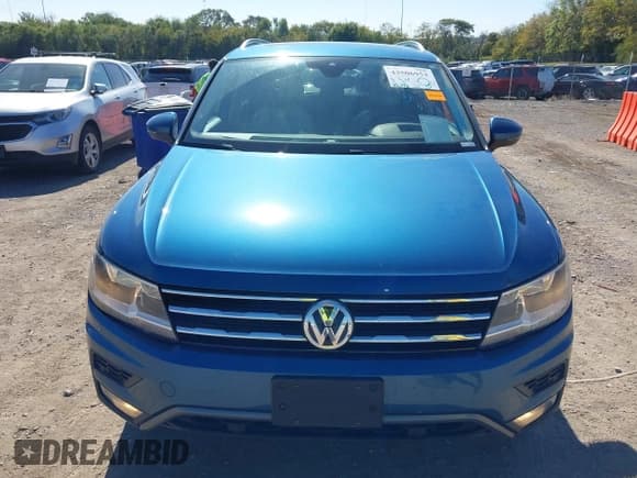 ✅ 2020 Volkswagen Tiguan SE • VIN: 3VV2B7AX0LM125607 • Lot: 43506953. Listed on IAAI with 80,746 mi. Free auction sales archive from the USA and detailed vehicle history report at DreamBid. Image 12.