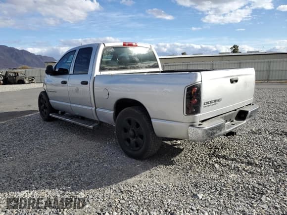 ✅ 2004 Dodge 2500 ST • VIN: 3D7KA28D54G158737 • Lot: 48413295. Wystawiony na Copart z przebiegiem 179 401 mil. Bezpłatny archiwum sprzedaży aukcyjnych z USA i szczegółowy raport historii pojazdu na DreamBid. Zdjęcie 2.