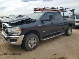 ✅ 2021 Ram 2500 Big Horn • VIN: 3C6UR5DJ7MG652677 • Lot: 45404065. Listed on Copart with 84,937 mi. Free auction sales archive from the USA and detailed vehicle history report at DreamBid. Image 1.