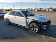 ✅ 2018 BMW 3 Series 330i • VIN: WBA8B9G54JNU98711 • Лот: 87459875. Опубликован ранее на Copart с пробегом 88 955 миль. Бесплатный доступ к архиву аукционных продаж из США и подробный отчёт об истории автомобиля на DreamBid. Изображение 4.