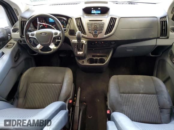 ✅ 2017 Ford Transit Passenger XL • VIN: 1FBAX2CG1HKB53933 • Lot: 71835964. Wystawiony na Copart z przebiegiem 118 240 mil. Bezpłatny archiwum sprzedaży aukcyjnych z USA i szczegółowy raport historii pojazdu na DreamBid. Zdjęcie 8.