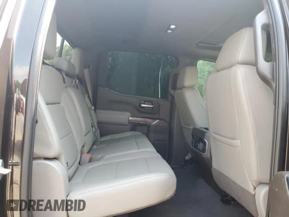 ✅ 2019 Chevrolet Silverado 1500 LTZ • VIN: 3GCUYGED4KG105573 • Лот: 69310875. Опубликован ранее на Copart с пробегом 168 228 миль. Бесплатный доступ к архиву аукционных продаж из США и подробный отчёт об истории автомобиля на DreamBid. Изображение 10.