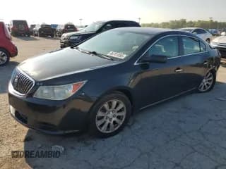 ✅ 2013 Buick LaCrosse • VIN: 1G4GA5E32DF212280 • Lot: 66701855. Wystawiony na Copart z przebiegiem 166 783 mil. Bezpłatny archiwum sprzedaży aukcyjnych z USA i szczegółowy raport historii pojazdu na DreamBid. Zdjęcie 1.